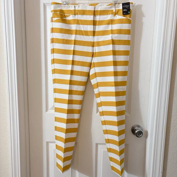 New York & Company The Audrey Pant Slim leg Ankle sz 8 Mustard Yellow & Off Wht - Picture 2 of 7